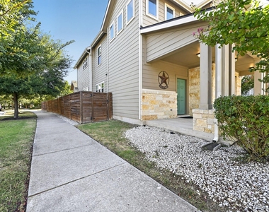 5800 Baythorne Dr - Photo Thumbnail 22
