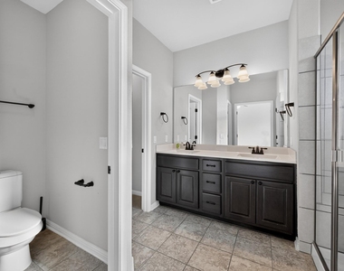 5800 Baythorne Dr - Photo Thumbnail 19