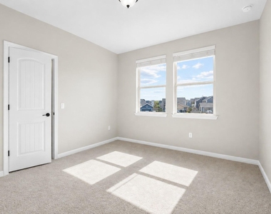 5800 Baythorne Dr - Photo Thumbnail 21