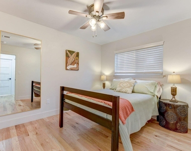 7002 Whispering Oaks Dr - Photo Thumbnail 24