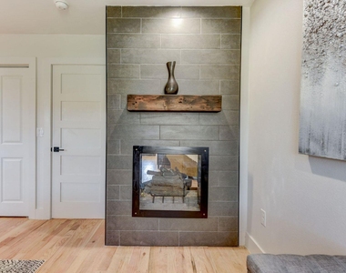 7002 Whispering Oaks Dr - Photo Thumbnail 18