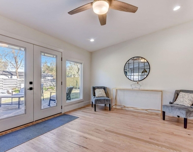 7002 Whispering Oaks Dr - Photo Thumbnail 16