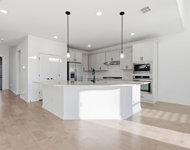 13720 Jon Ryan Rd - Photo Thumbnail 5