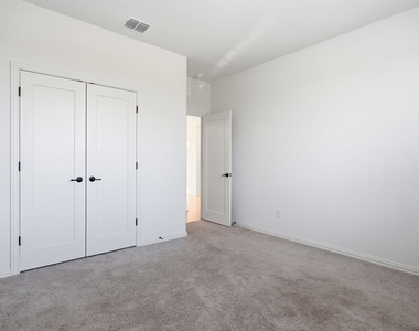 13720 Jon Ryan Rd - Photo Thumbnail 19