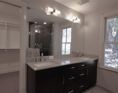 4702 Shadow Ln - Photo Thumbnail 27
