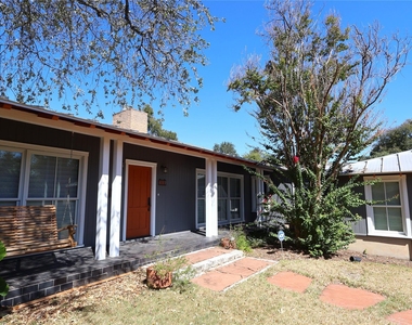 4702 Shadow Ln - Photo Thumbnail 1