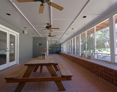 4702 Shadow Ln - Photo Thumbnail 11