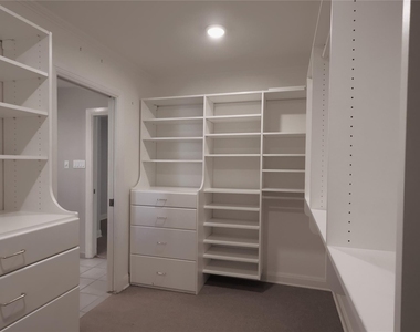 4702 Shadow Ln - Photo Thumbnail 29