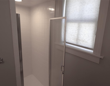 4702 Shadow Ln - Photo Thumbnail 8
