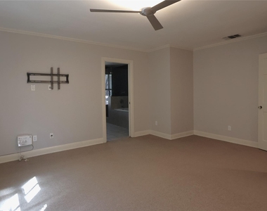 4702 Shadow Ln - Photo Thumbnail 26