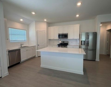 17825 Orchard Oriel Way - Photo Thumbnail 22