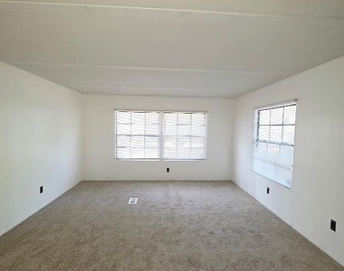 610 High Mesa Dr - Photo Thumbnail 2
