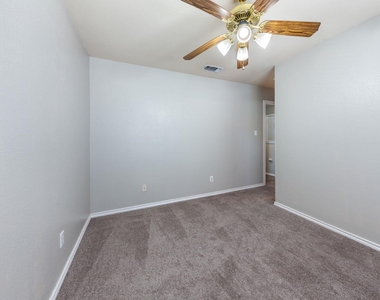 7309 Dan Jean Dr - Photo Thumbnail 18