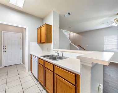 7309 Dan Jean Dr - Photo Thumbnail 10
