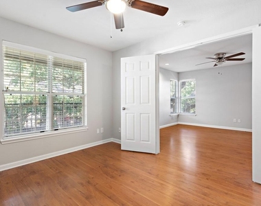 7685 Northcross Dr. Dr - Photo Thumbnail 9