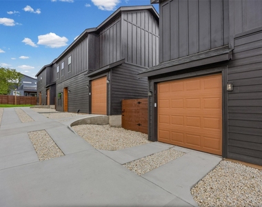 7310 Carver Ave - Photo Thumbnail 1