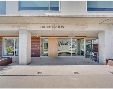 210 Lee Barton Dr - Photo Thumbnail 32
