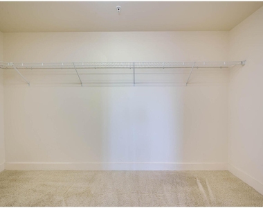 210 Lee Barton Dr - Photo Thumbnail 24