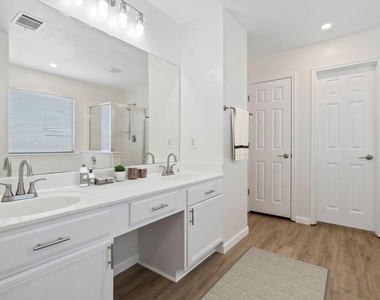 101 Redwood Dr - Photo Thumbnail 20