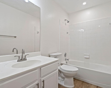 101 Redwood Dr - Photo Thumbnail 23