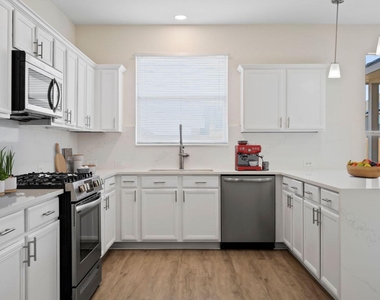 101 Redwood Dr - Photo Thumbnail 12