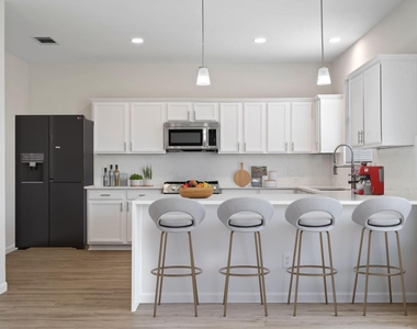 101 Redwood Dr - Photo Thumbnail 10
