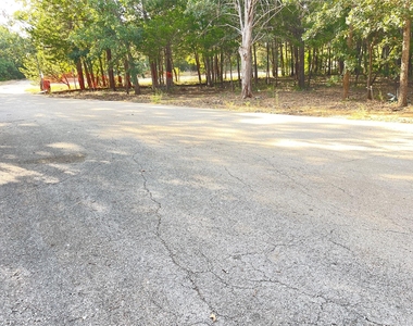 109 High View Ranch Dr - Photo Thumbnail 13