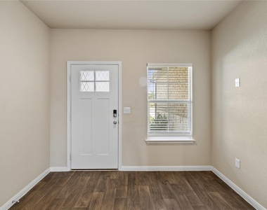 2905 Maryanne Ln - Photo Thumbnail 5