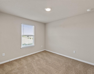 2905 Maryanne Ln - Photo Thumbnail 15