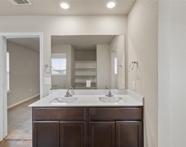 2905 Maryanne Ln - Photo Thumbnail 20