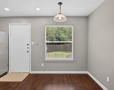 7601 Windrush Dr - Photo Thumbnail 13