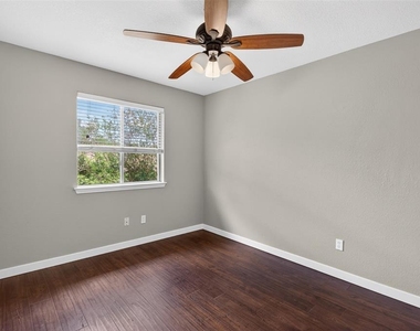 7601 Windrush Dr - Photo Thumbnail 21