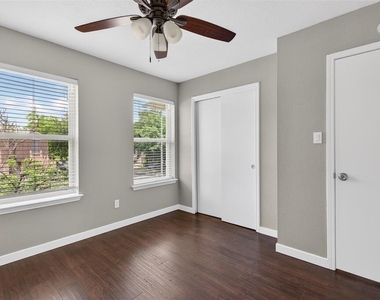 7601 Windrush Dr - Photo Thumbnail 25