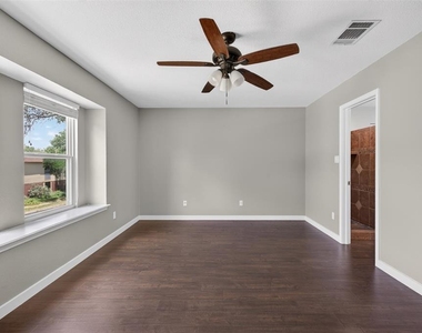 7601 Windrush Dr - Photo Thumbnail 28