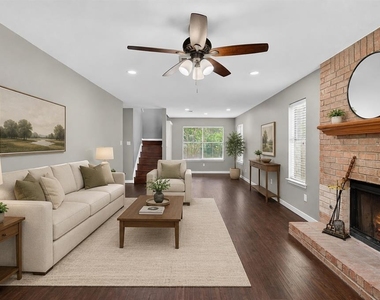 7601 Windrush Dr - Photo Thumbnail 5