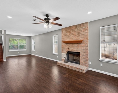 7601 Windrush Dr - Photo Thumbnail 6