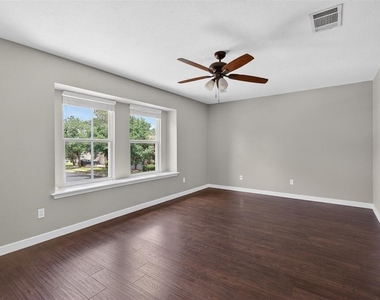 7601 Windrush Dr - Photo Thumbnail 26