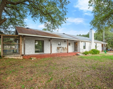 10518 Signal Hill Rd - Photo Thumbnail 2
