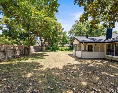 336 Columbine St - Photo Thumbnail 31
