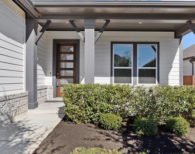 908 Knowles Dr - Photo Thumbnail 1