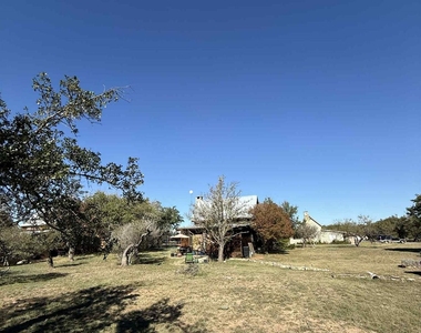 206 Topspin Dr - Photo Thumbnail 5