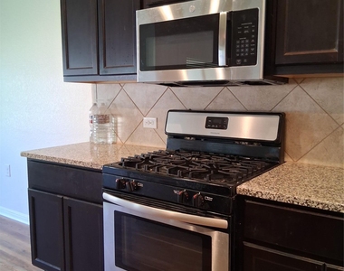 11105 Dawes Pl - Photo Thumbnail 5
