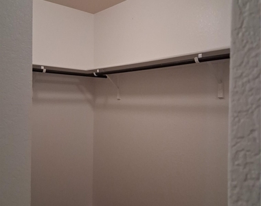 11105 Dawes Pl - Photo Thumbnail 10