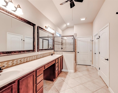 19421 Brent Knoll Dr - Photo Thumbnail 20