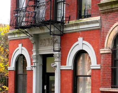 180 East 101st Street - Photo Thumbnail 5