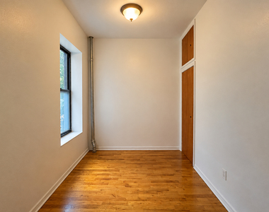 180 East 101st Street - Photo Thumbnail 5