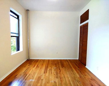 180 East 101st Street - Photo Thumbnail 2