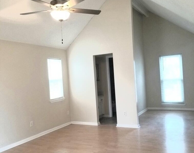 2473 Wattle Tree Road W - Photo Thumbnail 6