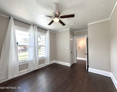 1407 Belmonte Avenue - Photo Thumbnail 11