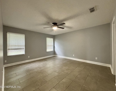 3018 Hickory Glen Drive - Photo Thumbnail 16